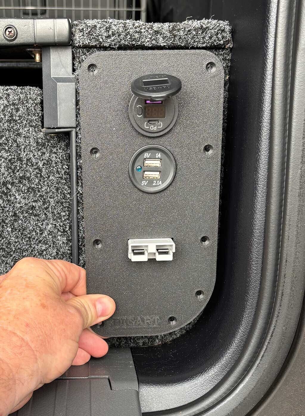 LC200 ARB Drawer Wing Plate – Anderson Plug & Dual Cig Socket Mount