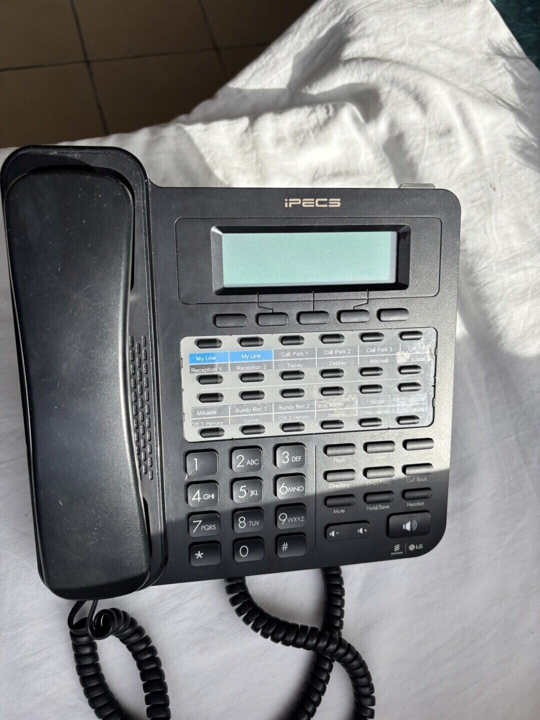 LG Ericsson iPECS LDP-9224DF Digital Business Office Phone Handset