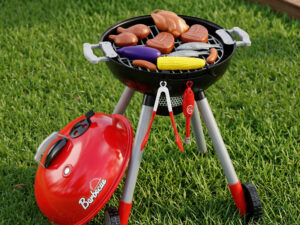 Keezi Kids Pretend Kitchen BBQ Playset Role Play Toy with charcoal Play Food Cup