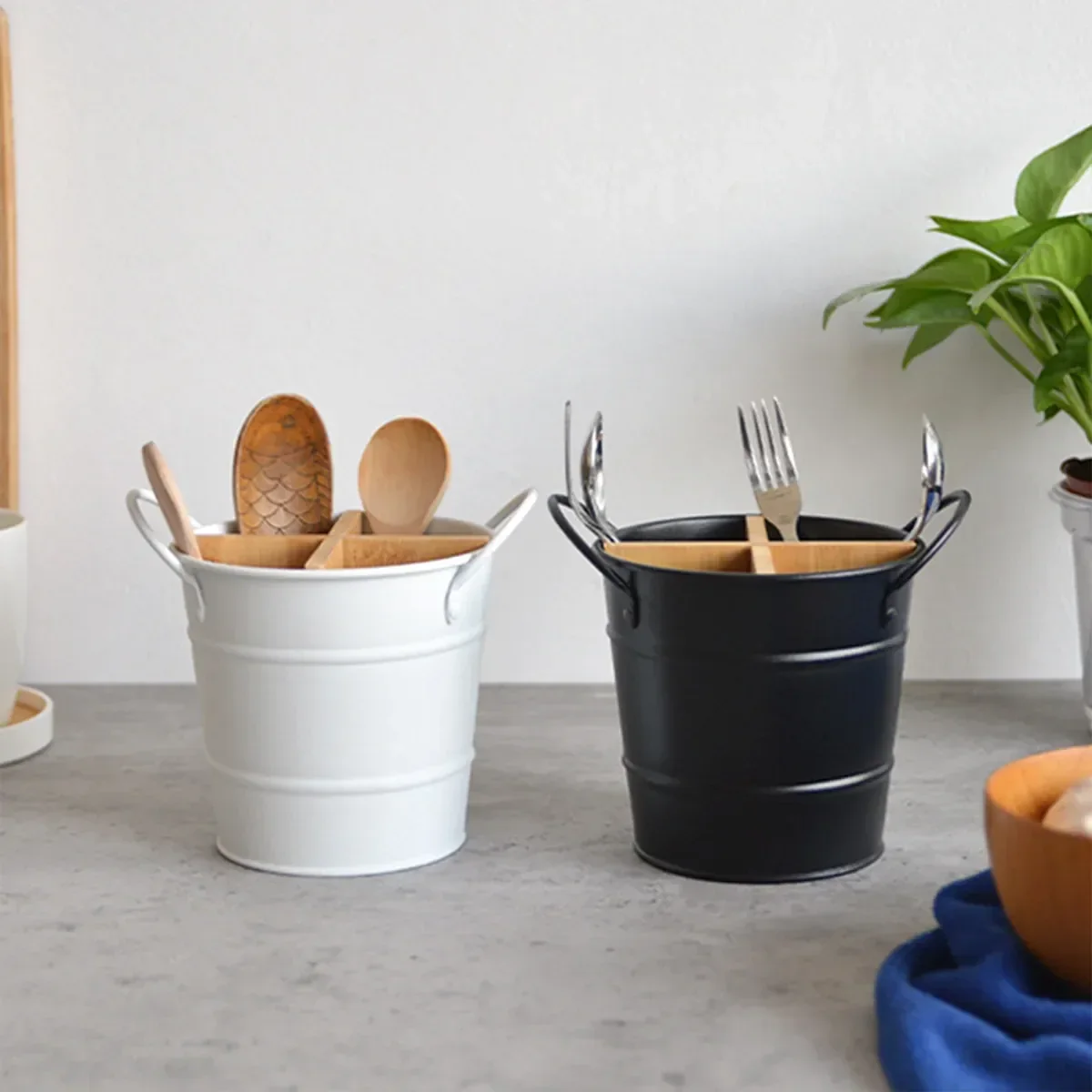Multi-Functional Home Chopstick Container Plastic Compartments Drainage Rack