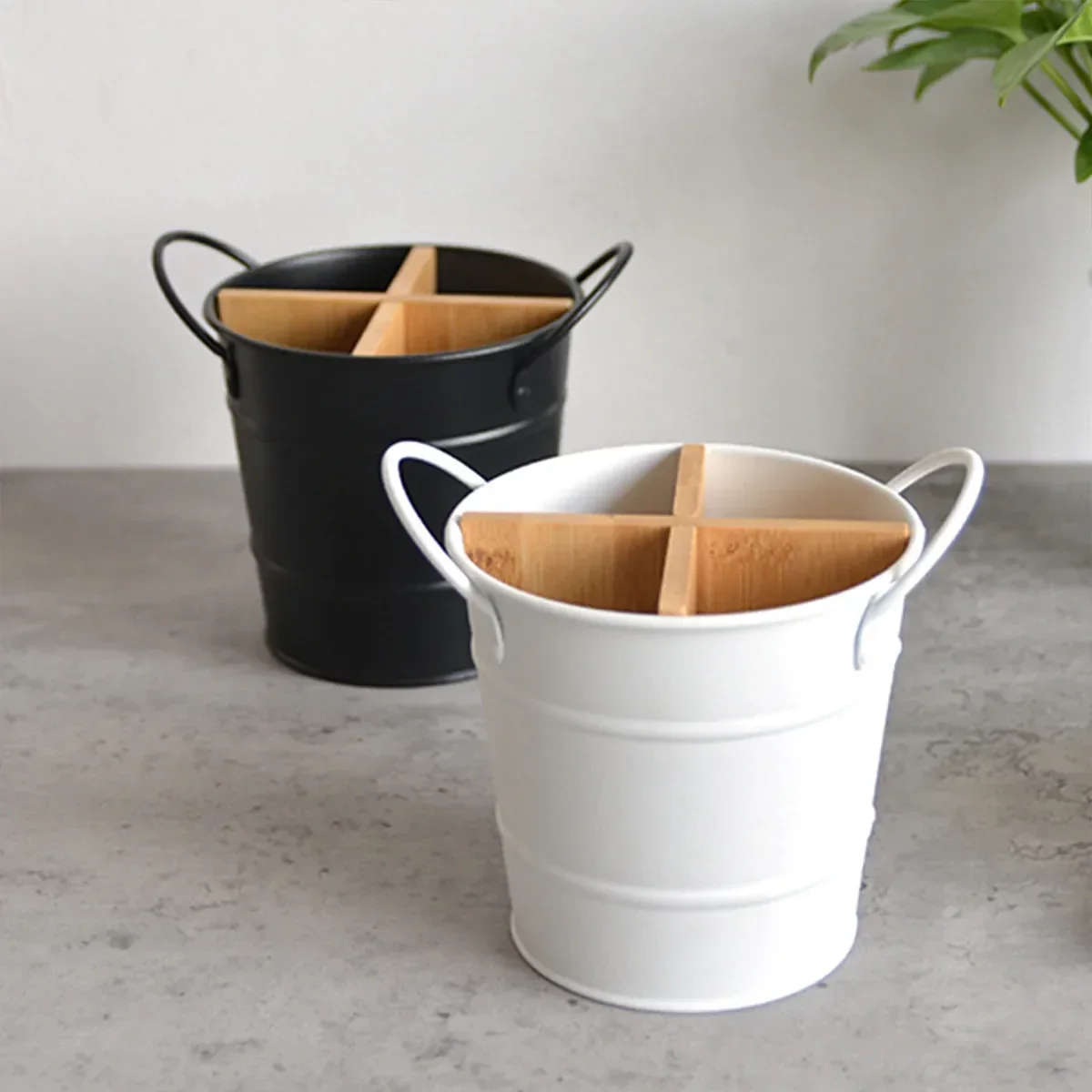 Multi-Functional Home Chopstick Container Plastic Compartments Drainage Rack