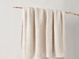 Bianca Sofala Cream Polyester Chenille Throw Rug 130 x 170 cm