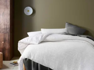 Accessorize Soho Waffle White Quilt Cover Set Queen